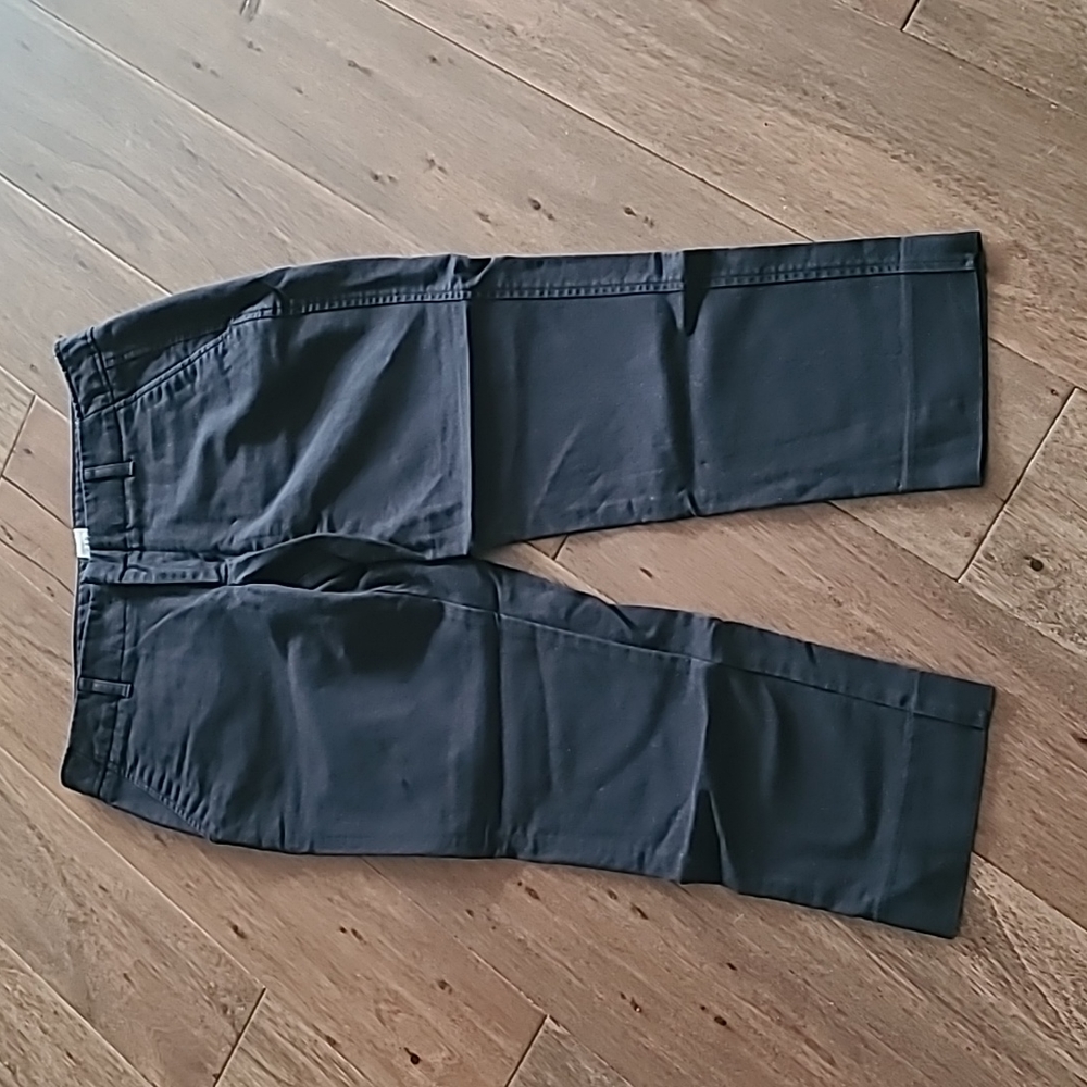 GAP black, cropped dress pants